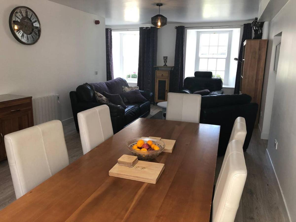 Perfect Apartment In Ideal Location Ennistimon Bagian luar foto