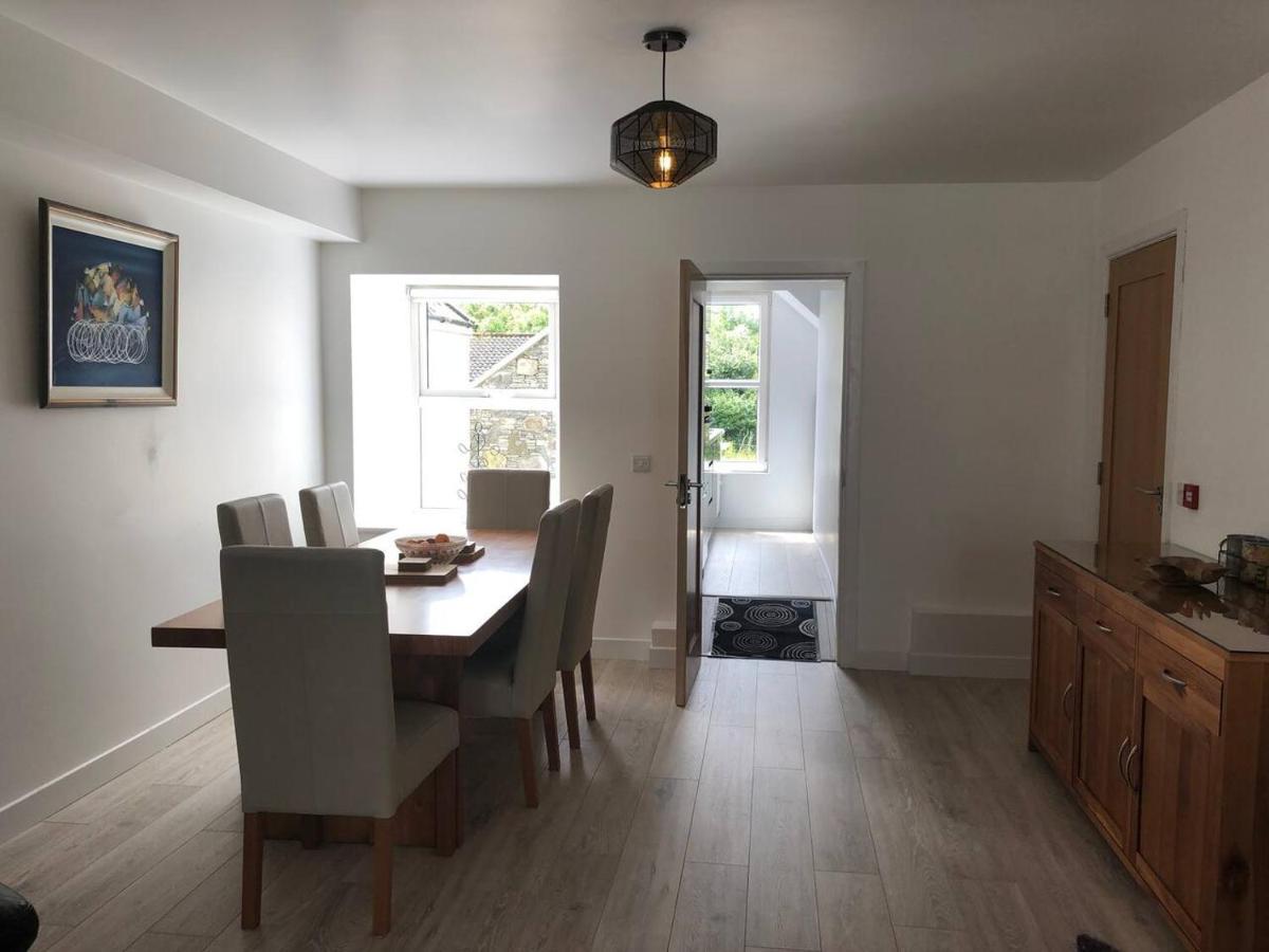 Perfect Apartment In Ideal Location Ennistimon Bagian luar foto