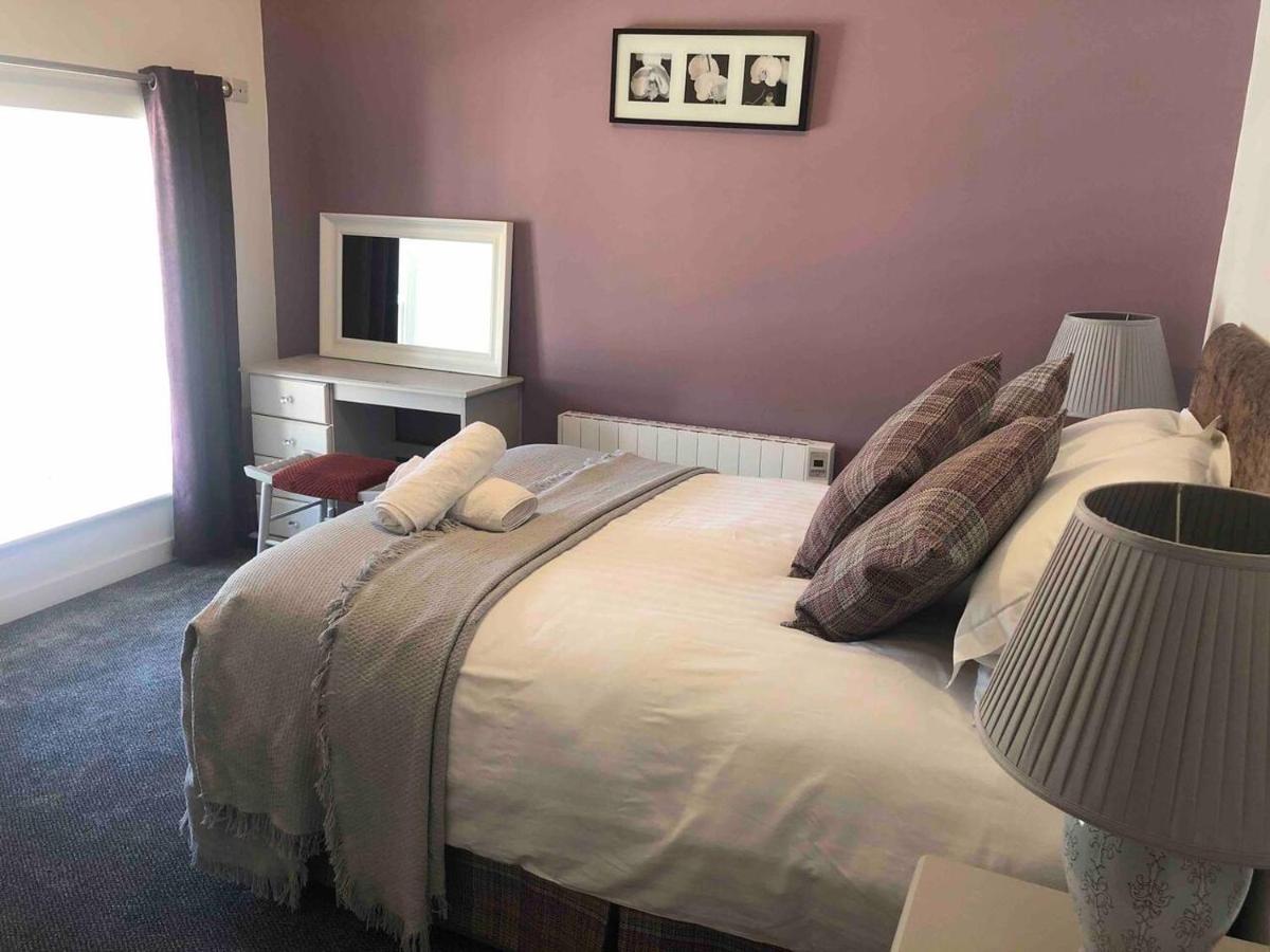 Perfect Apartment In Ideal Location Ennistimon Bagian luar foto