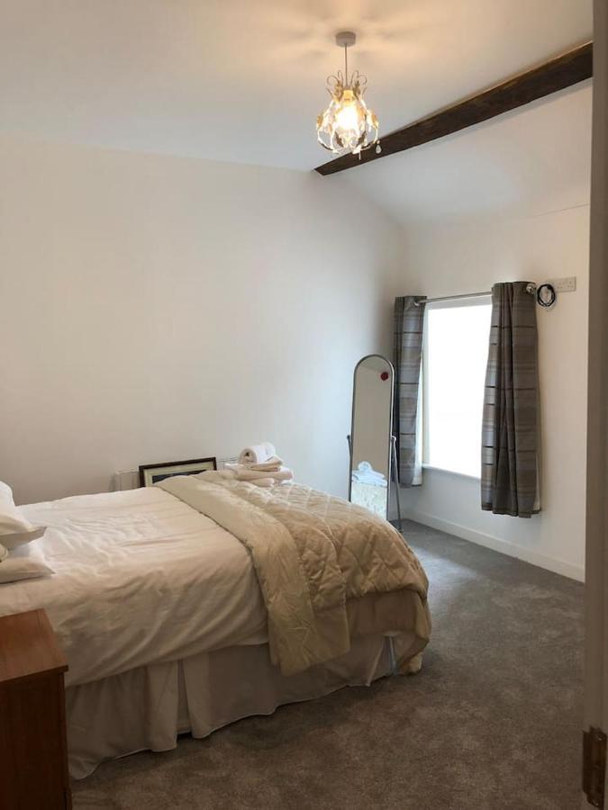 Perfect Apartment In Ideal Location Ennistimon Bagian luar foto
